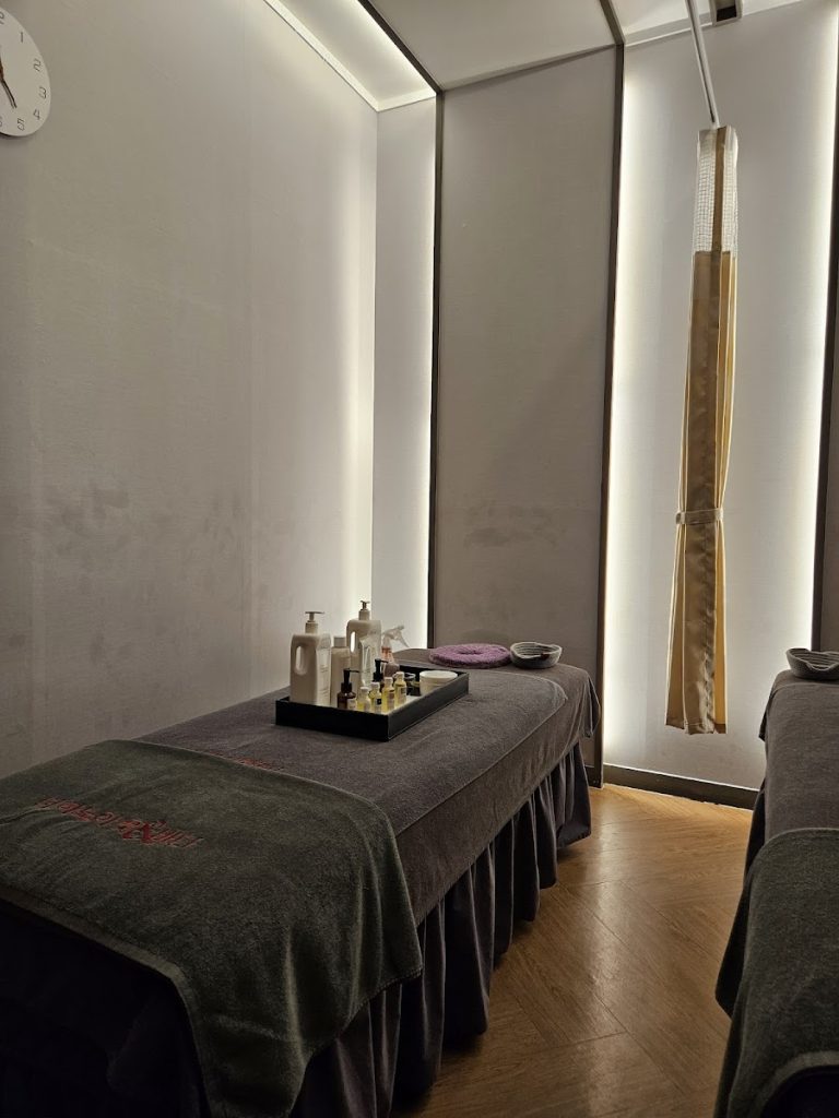 The Hanoi Foot & Body Paradise Hotel Branch